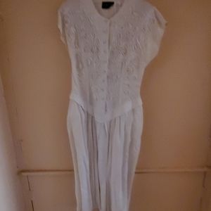 White dress w/ embroidered flowers size 12